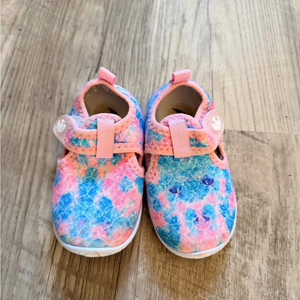 18-24 months Pink & Blue Mermaid-Print Water Shoes with Hook-and-Loop Strap